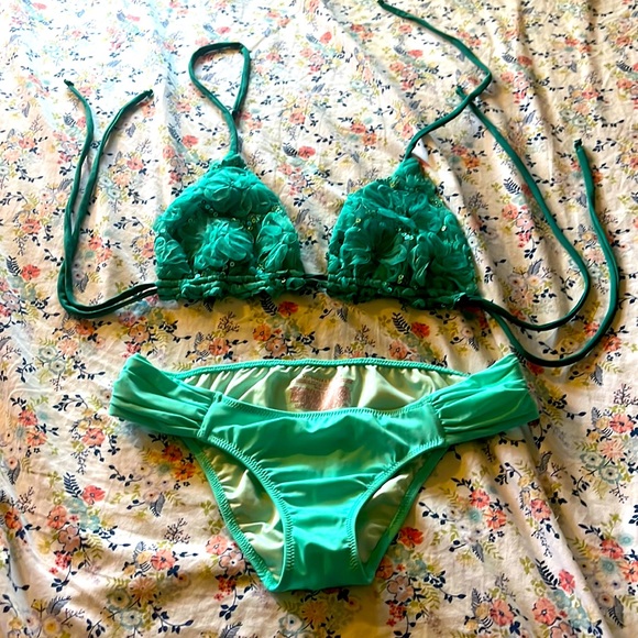 Victoria secret swim suit 2 piece - Picture 1 of 4